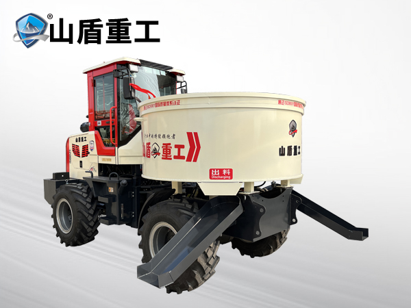四驅(qū)平口攪拌車3200型